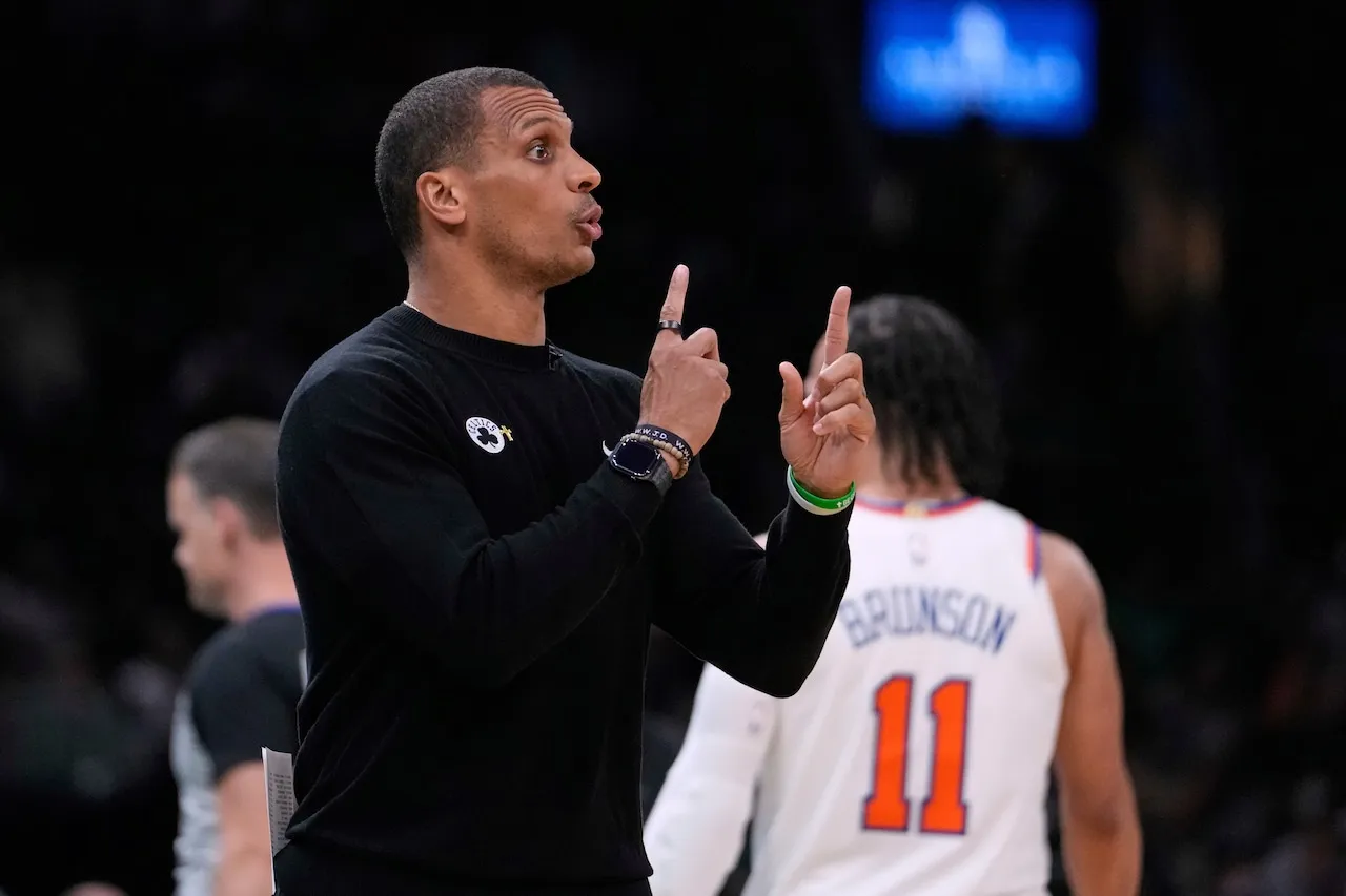 Berikut adalah beberapa pilihan terjemahan judul tersebut ke dalam Bahasa Indonesia, dengan tetap menjaga makna aslinya:

*   **Pilihan 1 (Langsung):** Joe Mazzulla Menempuh Jalan Tak Terduga Setelah Celtics Tersingkir Dini yang Mengejutkan | Brian Robb
*   **Pilihan 2 (Lebih Alami):** Joe Mazzulla Mengambil Langkah Tak Terduga Usai Kekalahan Mengejutkan Celtics di Awal Turnamen | Brian Robb
*   **Pilihan 3 (Menekankan Kejutan):** Setelah Tersingkir Dini yang Mengejutkan, Joe Mazzulla Ambil Jalur Tak Terduga | Brian Robb (Oleh Brian Robb)

**Penjelasan Pilihan:**

*   **Pilihan 1** adalah terjemahan yang paling literal dan langsung.
*   **Pilihan 2** menggunakan kata "Langkah" yang mungkin terdengar lebih alami dalam bahasa Indonesia daripada "Jalan" dalam konteks ini. "Turnamen" menggantikan "exit" untuk memperjelas konteks.
*   **Pilihan 3** sedikit mengubah struktur kalimat untuk menekankan kejutan kekalahan Celtics.

Pilihan terbaik tergantung pada preferensi gaya dan penekanan yang diinginkan.