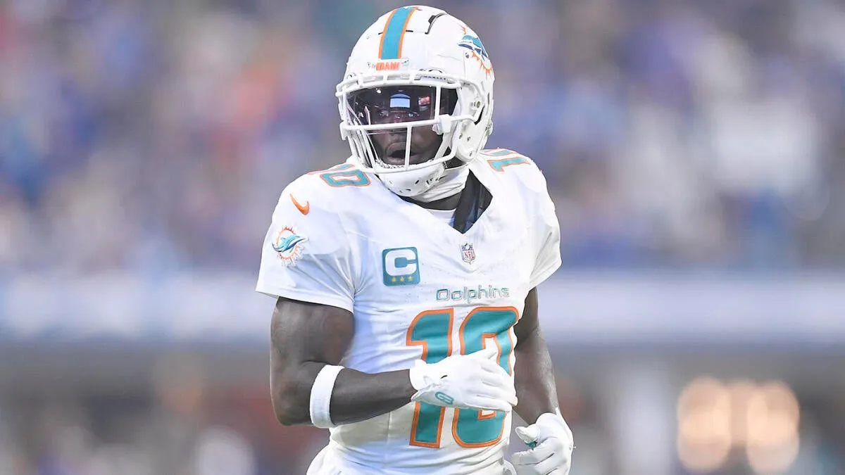 Berikut terjemahannya:

**Colts Hapus Video Jadwal 2025 karena Masalah Lisensi, Lelucon Tyreek Hill yang 'Tidak Sensitif'; WR Dolphins Merespons**