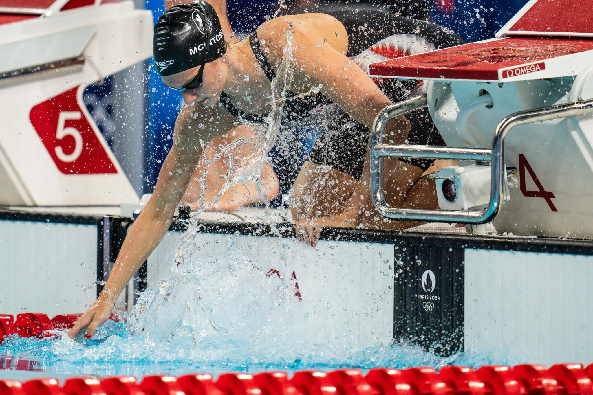 Summer McIntosh Pecahkan Rekor Dunia 400 Gaya Bebas dengan 3:54.18, Unggul 1,2 Detik
