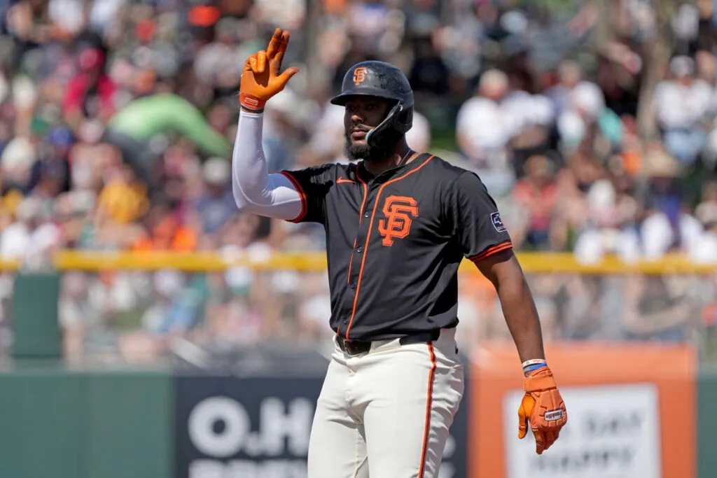 Giants Aktifkan Jerar Encarnacion