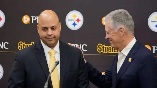 Orang Dalam: Omar Khan dari Steelers Belum Selesai dengan Langkah Berani