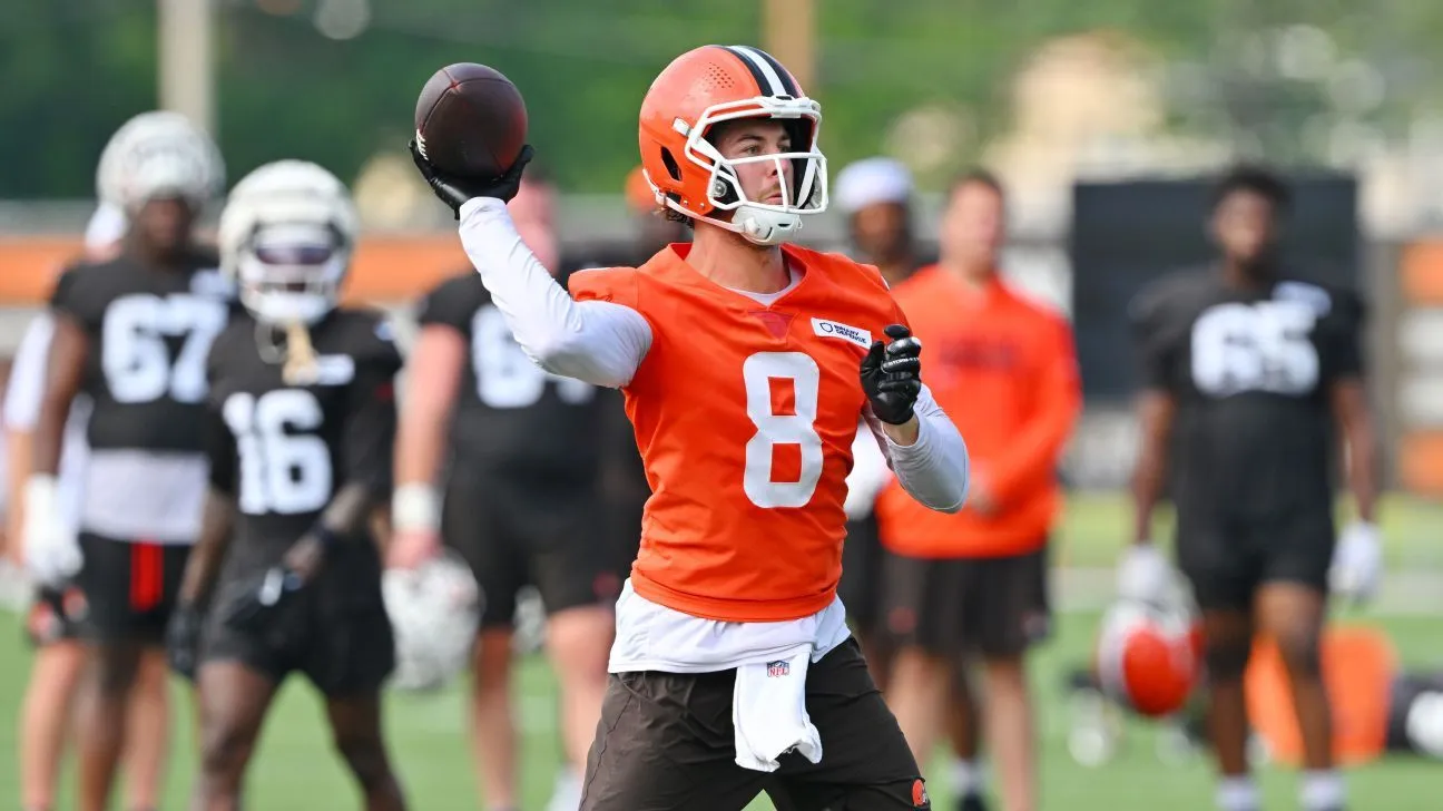 Sumber: QB Browns Pickett Cedera Hamstring
